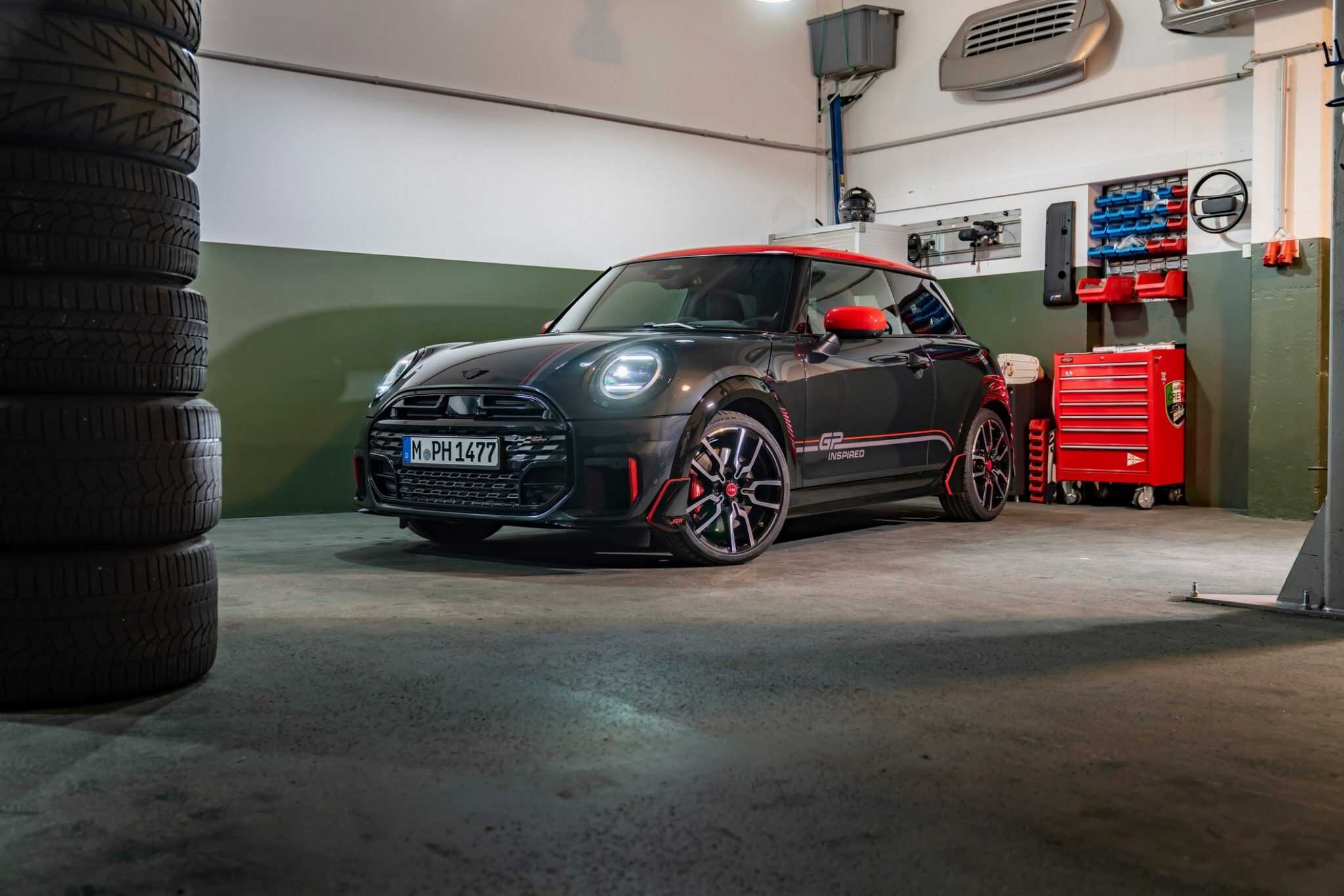 MINI GP Inspired Edition front view