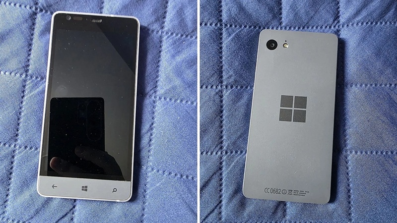 Прототип Microsoft Surface Phone з операційною системою Windows Phone 8.1