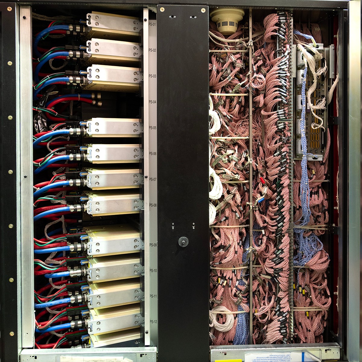 Детальні елементи Cray T3D