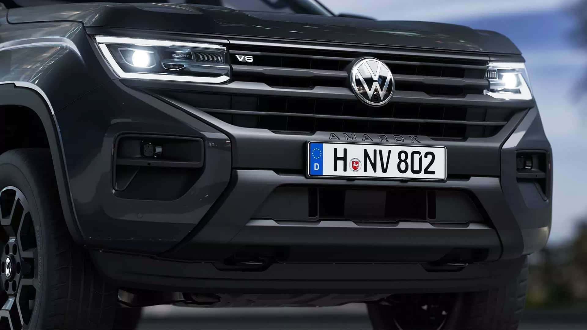 Фронтальный вид Volkswagen Amarok Dark Label
