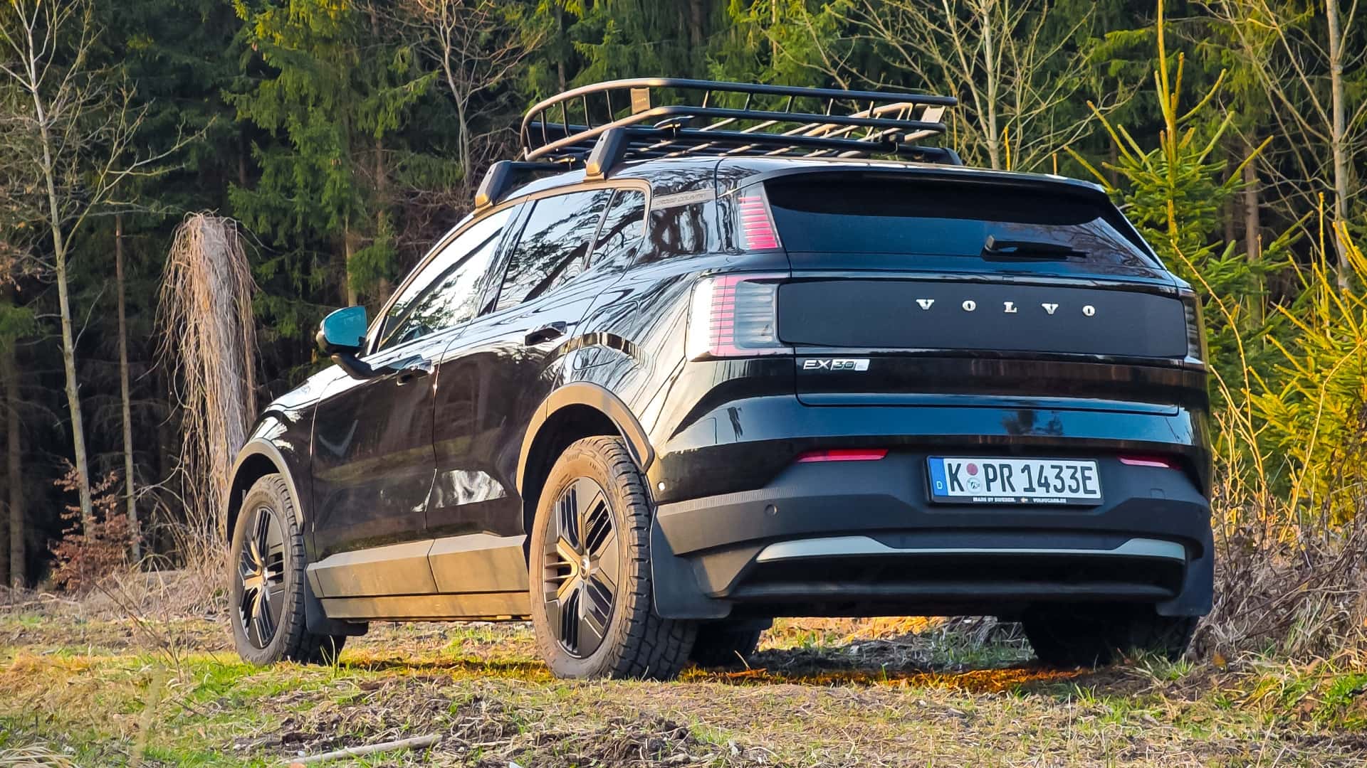 Диски та покришки Volvo EX30
